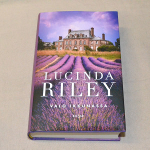 Lucinda Riley Valo ikkunassa